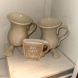 Set of 2  ceramic mugs